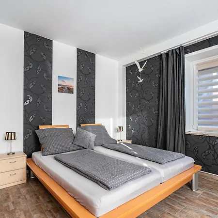 Deichperle Spitze Фридрихског